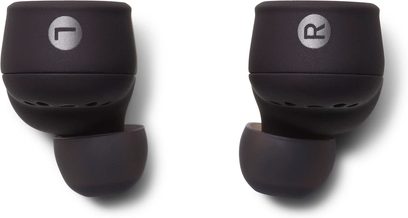 Два черни матирани вътрешноушни слушалки Devialet Gemini II, гледани отстрани, с лого "R" на едната и "L" на другата