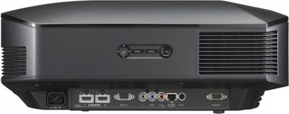 Sony VPL-HW55ES sort videoprojektor, set forfra, afrundet rektangulær form, ventilationsgitre, centreret linse, knapper og porte på bagsiden