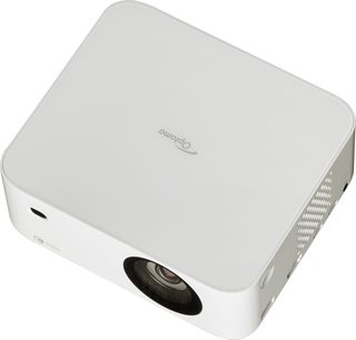 Optoma ML1080ST hvid videoprojektor, set oppefra, afrundet rektangulær form, forskudt linse, ventilationsgitre