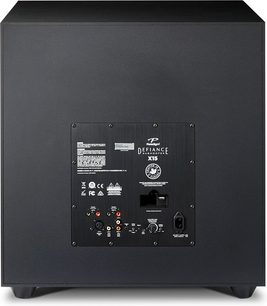 Paradigm Defiance X15 subwoofer i sort satin, forfra, med synlige tilslutninger og justeringer