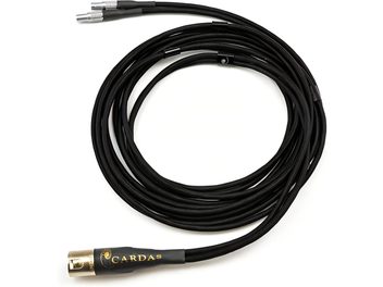 Cablu pentru căști Hi-Fi Cardas Clear Reflection mini XLR către XLR 4 pini, negru cu înveliș împletit, vedere de sus, cu două mini XLR metalice argintii și un XLR 4 pini auriu