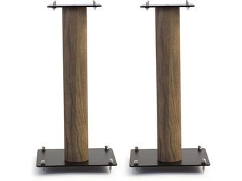 Twee Norstone Design Stylum 1 eiken luidsprekerstandaards, houten pilaren op zwart metalen basis, witte achtergrond
