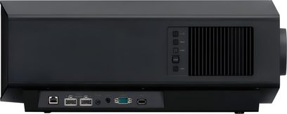 Proyector Sony BRAVIA Projector 9 (VPL-XW8100ES) negro, vista lateral, botones y rejillas visibles, puertos de conexión en la parte inferior