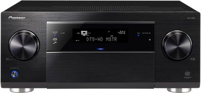 Pioneer SC-LX85 sort home cinema-forstærker, set forfra, blåt display, sølvfarvede knapper og drejeknapper, 2 sorte drejeknapper