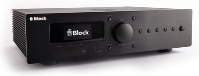 Hi-fi στερεοφωνικός ενισχυτής Block VR-120 μαύρος από βουρτσισμένο αλουμίνιο, τρισδιάστατη μπροστινή όψη, πρόσοψη με ορθογώνια οθόνη αριστερά, μεγάλη κεντρική δεξιά ροδέλα έντασης, σειρά από μικρά στρογγυλά κουμπιά, θύρες jack και USB στο κάτω μέρος, δεξιά πλευρά με πτερύγια εξαερισμού