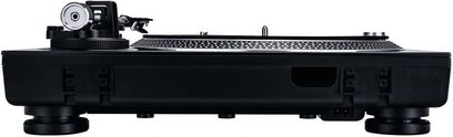 Hi-fi pladespiller Reloop RP 1000 MK2 sort, set forfra, med tonarm og pickup monteret