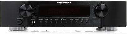 Marantz SR5023 sort hi-fi stereoforstærker set forfra, sort front med sølvfarvede knapper og drejeknapper, blåt display