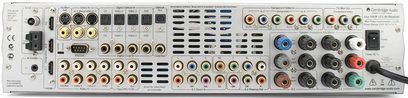 Cambridge Audio 540R V3 hjemmebiografsforstærker, bagside, analog og digital audio/video-tilslutning, højttalerstik