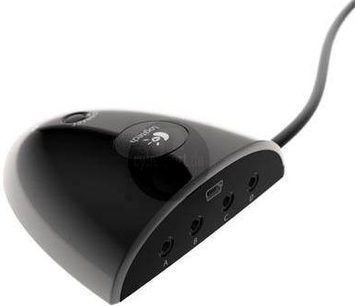 Sort Logitech Harmony RF trådløs forlænger universal fjernbetjening set ovenfra, hvide knapper og logo