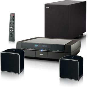 Jamo A 102 HCS 22 hjemmebiograf-system med subwoofer, sorte satellithøjttalere og fjernbetjening, set forfra