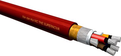 Raudonas Van den Hul The Super Nova kolonėlių kabelis pjūvyje, su tekstūrine izoliacija ir matomais daugiapalviais ekranuotais laidininkais