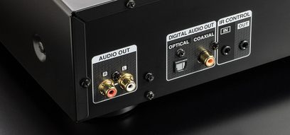 Denon DCD-800NE CD-Player silber, Rückansicht, digitale und analoge Audioanschlüsse, Infrarot-Fernbedienung
