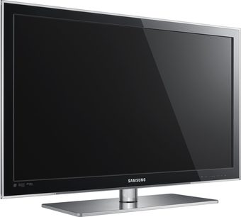 Samsung UE40C6000 40-Zoll-Flachbild-LED-Fernseher, schlanker silberner Rahmen, leicht seitliche Frontansicht