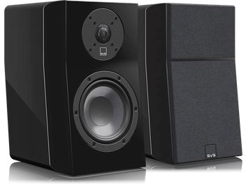 Diffusore da libreria SVS Ultra Evolution Nano in nero lucido, visto di fronte e di lato, cabinet rettangolare nero, altoparlante centrale rotondo, tweeter sopra