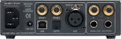 Mytek Liberty DAC skaitmeninio-analoginio keitiklio galinė pusė su USB, optiniais, koaksialiniais, RCA ir XLR jungtimis
