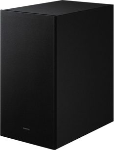 Rektangulär svart subwoofer med MDF-kabinett, frontpanel i perforerat metallgaller och diskret logotyp, Samsung HW-B460F, vy snett framifrån höger