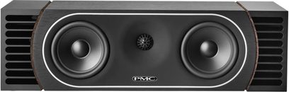 Čierna centrálna reprosústava PMC ProphecyC, pohľad spredu, s dvoma basovými reproduktormi po stranách stredového výškového reproduktora
