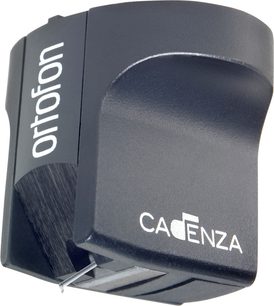 Ortofon Cadenza sort phono-pickup på tonearmen til en pladespiller, tæt trekvartfremvisning forfra