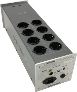 Taga Harmony PF-1000LPS argento, vista angolare, 8 prese nere sulla parte superiore, 2 porte USB, pannello posteriore con connettori ed etichette