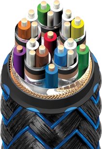 HDMI-kabel Audioquest ThunderBird eARC 48Gbps 2m, set ovenfra, nærbillede af stikkene omgivet af farvede kabler