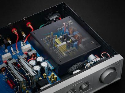 Silver Rose RA280 integrated stereo hi-fi amplifier, internal view showing circuits, heatsinks, and large front knob