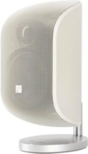Compacte Bowers & Wilkins M1 MK2 witte luidspreker, driekwartvooraanzicht, afgeronde vorm, witte grille, ronde basis