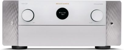 Parte frontal de un amplificador de cine en casa Marantz Cinema 40 plateado, diseño minimalista, pantalla LCD, botones, conector jack