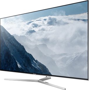 Samsung UE75KS8000 fladskærms-TV, der viser et billede af sneklædte bjerge og skyer på en klar, blå himmel