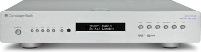 Tuner audio Cambridge Audio Azur 651T w kolorze srebrnym, przednia obudowa z szczotkowanego metalu z wyświetlaczem LCD i przyciskami