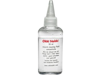 Flacone trasparente da 50 ml di liquido detergente per vinili Okki Nokki Record Cleaning Fluid, con tappo bianco ed etichetta rossa