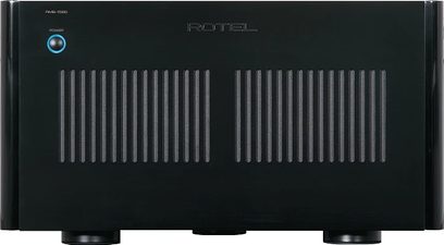 Rotel RMB-1585 sort multikanal-effektforstærker, frontpanel, frontvisning, knapper, blå LED-display, ventilationsriste