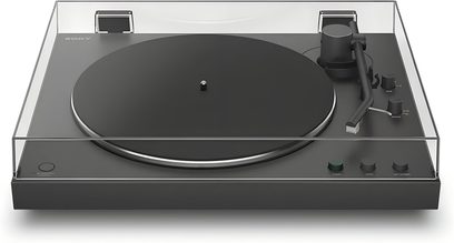 Sort Sony PS-LX3BT pladespiller set forfra, gennemsigtigt låg lukket, arm og sideknapper til højre