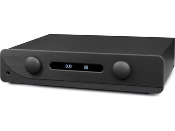 Ενισχυτής hi-fi ενσωματωμένος στερεοφωνικός Atoll Electronique IN300 Evolution, όψη από τρία τέταρτα, μαύρη πρόσοψη, 2 κυκλικά κουμπιά, κεντρική οθόνη που εμφανίζει "DVD 26"