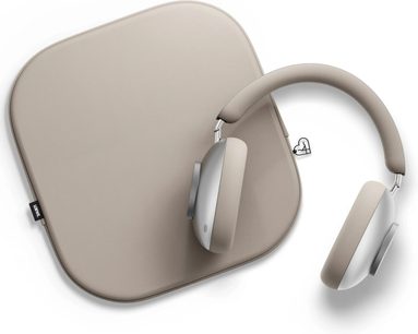 Hi-fi-hoofdtelefoon Loewe Leo Midnight Beige lichtbeige met bijpassende etui, gewatteerde hoofdband en zilverkleurige ovale oorschelpen