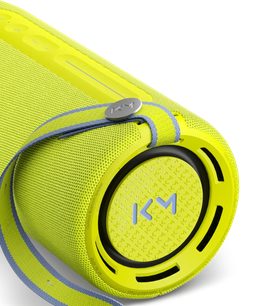 Přenosný Bluetooth reproduktor Loewe We. HEAR pro ve fluorescenčně žluté barvě se šedým poutkem, detailní pohled na boční konec
