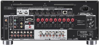 Onkyo TX-RZ840 sort hjemmebiografsforstærker, frontpanel, frontvisning, mange lyd- og videostik, knapper og drejeknapper til justering