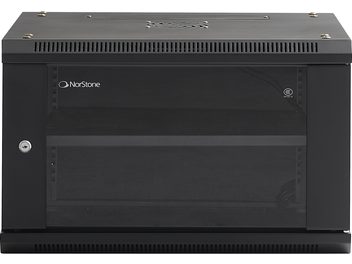 Audiovisuelle Wandhalterung Norstone Pro Wall Rack 6U schwarz mit Glastür, Schlüsselschloss, Lüftungsgittern und sichtbarem Logo oben links