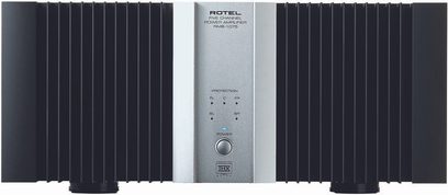 Amplificateur de puissance Rotel RMB-1075, façade avant gris métallisé, 5 radiateurs noirs, contrôles et connecteurs argentés