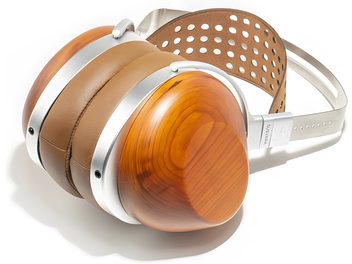 Навушники Hifiman HE-R10P закритого типу з дерева та сріблястого металу, вид ззаду під кутом, круглі перфоровані амбушури