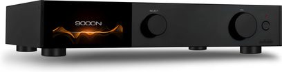 Netzwerk-Audioplayer Audiolab 9000N schwarz mit Display, das "9000N" und eine orangefarbene Lichtwelle anzeigt, zwei schwarze runde Knöpfe