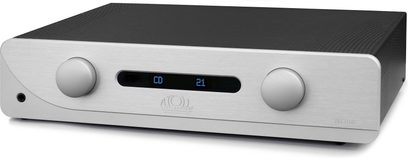 Stereohögtalare Atoll Electronique IN300 i silver, frontvy, rektangulärt chassi i borstad metall, 2 vridbara rattar, blå digital display i mitten