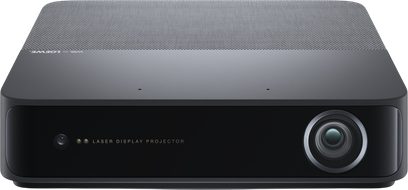 Videoproiettore Loewe We. BEAM nero, vista frontale, alloggiamento compatto con angoli arrotondati e ampio obiettivo a destra