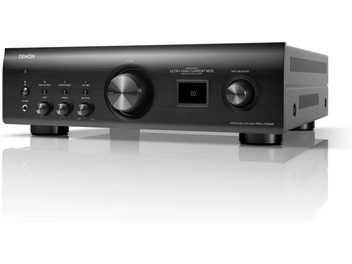 Partea frontală a amplificatorului hi-fi stereo Denon PMA-1700NE negru, aluminiu periat mat, butoane rotative, selectoare sursă, ecran LCD