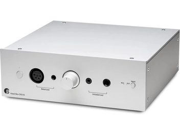 Preamplificatore per cuffie Pro-Ject Head Box DS3 B argento, vista frontale ad angolo con manopola centrale e prese cuffie sul frontale