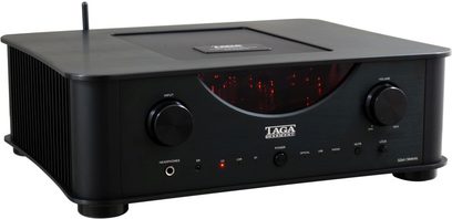 Taga Harmony HTA-2000B v.2 sort hi-fi stereforstærker, set forfra, sort front med knapper og røde indikatorer