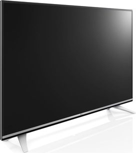 LG 55UF772V fladskærms-TV, sort skærm slukket, set forfra, på sølvfarvet metalstativ