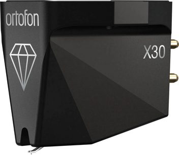 Ortofon MC X30 fonokapszula, fényes fekete, fém, facettázott tok, gyémánt logó és szürke felirat, finom lemezolvasó tű az orr alatt és két aranyozott csatlakozó a hátulján, jobb oldali profilnézet