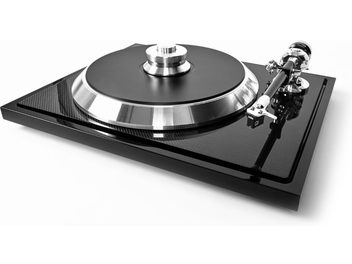 Černý gramofon EAT C-Sharp, pohled shora, raménko s přenoskou, kovový talíř, obdélníkové šasi
