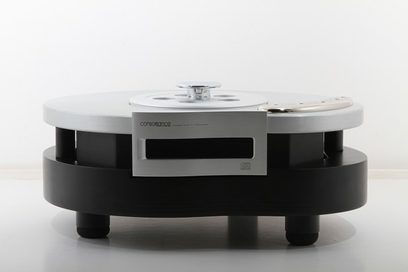 Consonance Droplet CDP 3.1 sort CD-afspiller, tæt forfra, lukket bakke, sølvfarvet front, sort base