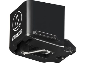 Czarny zamienny diament Audio Technica ATN3600LE do gramofonu, zbliżenie z metalową igłą